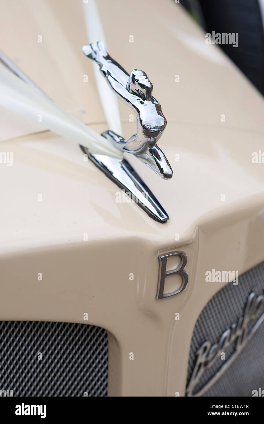 bonnet or hood ornament and badge on a beauford wedding car Stock Photo