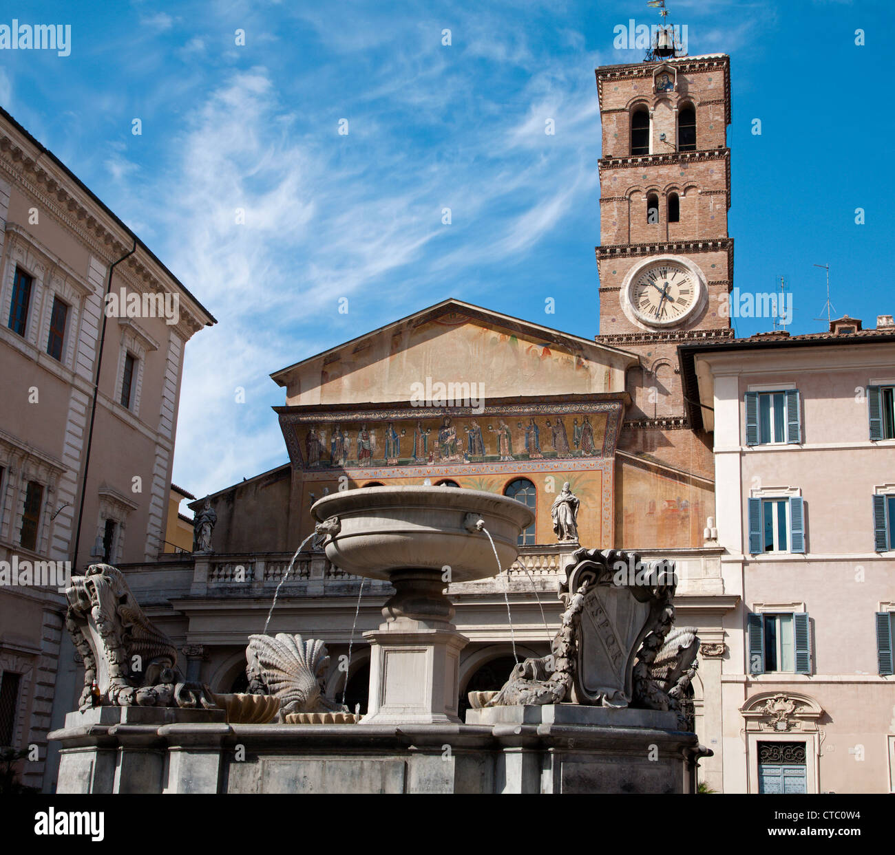 Rome - basilica Santa Maria in Trastevere and fountain Stock Photo