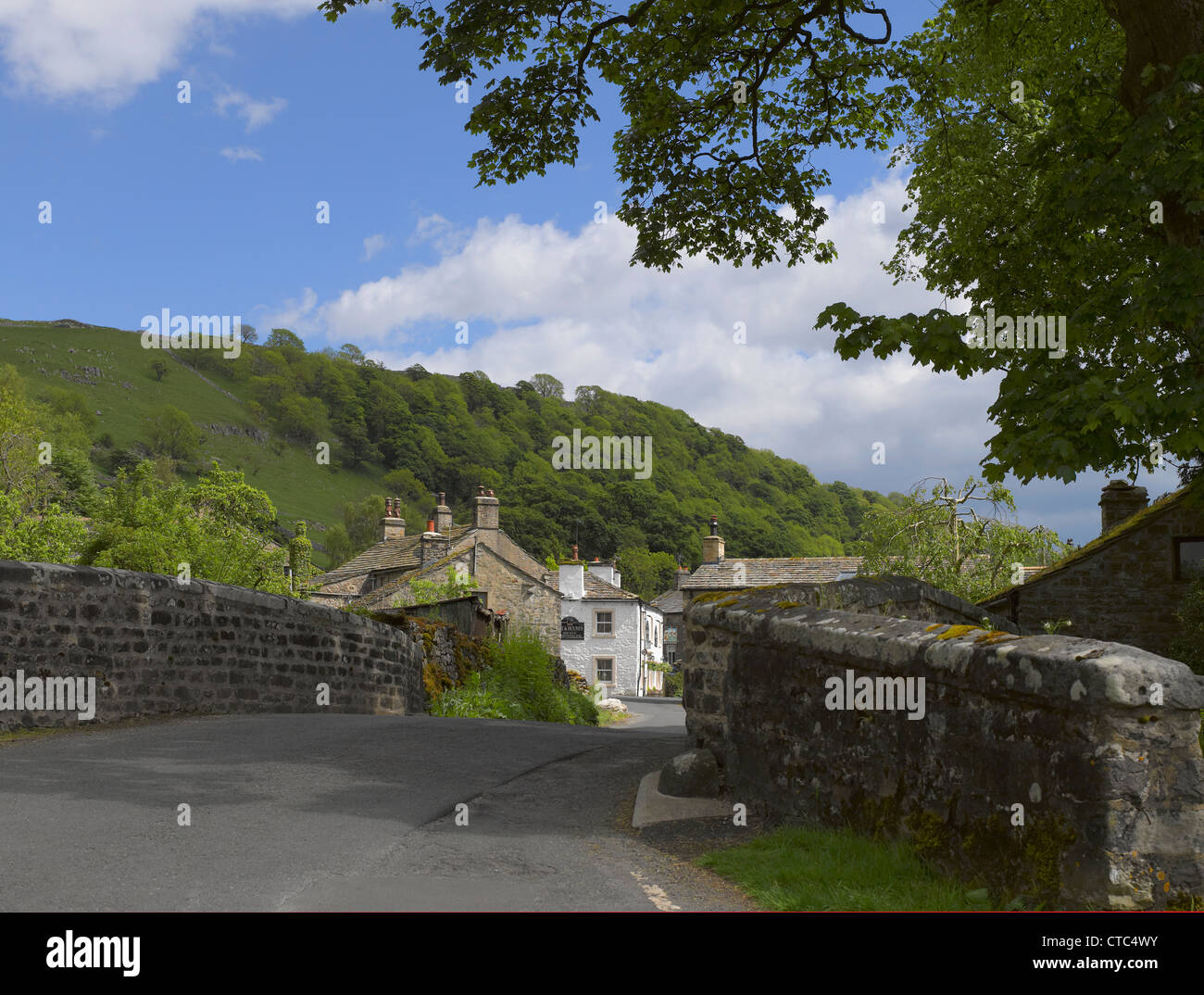 Road into Starbotton in summer Upper Wharfedale Yorkshire Dales ...