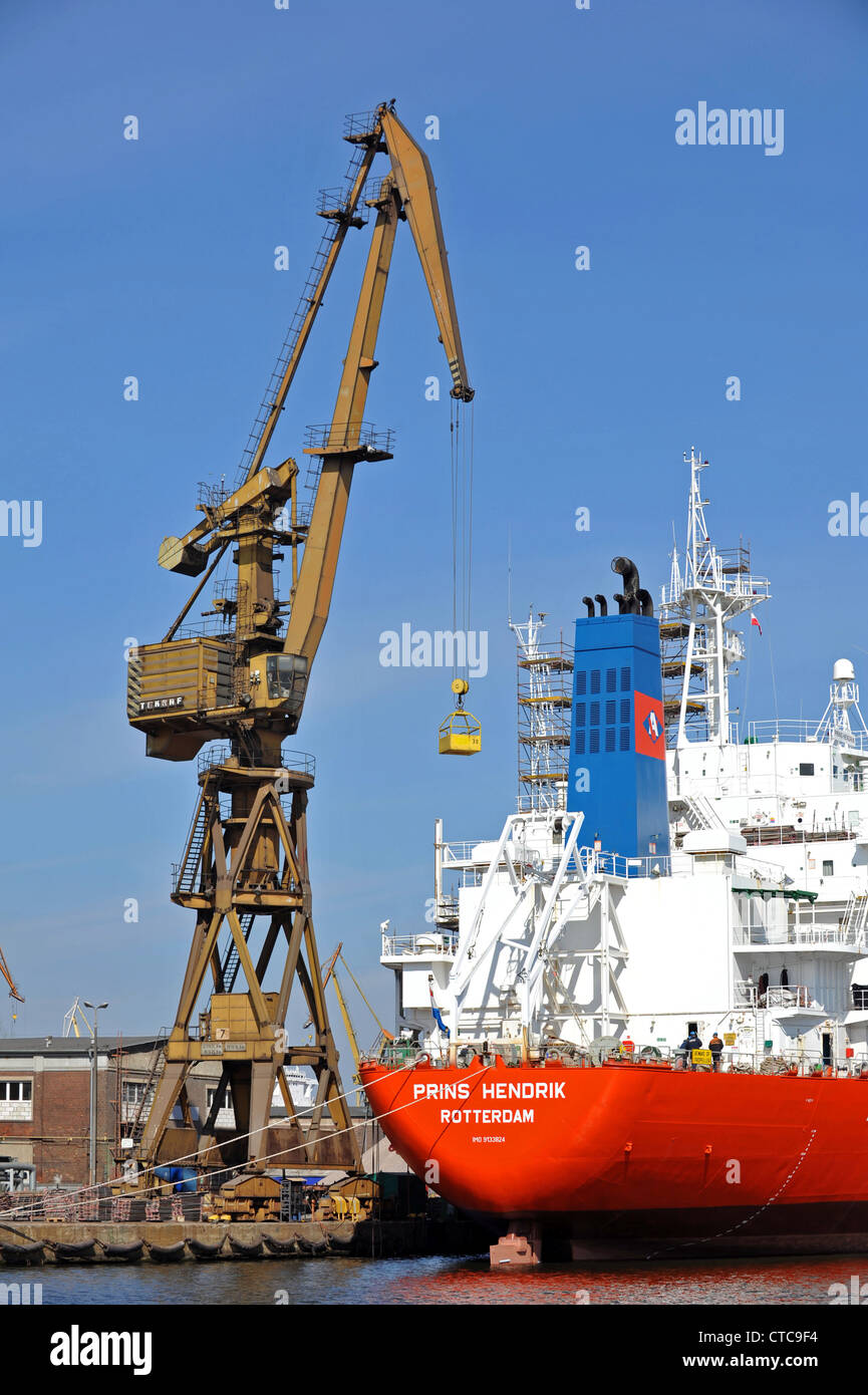 The famous shipyards and cranes Gdansk, Poland Stock Photo Alamy