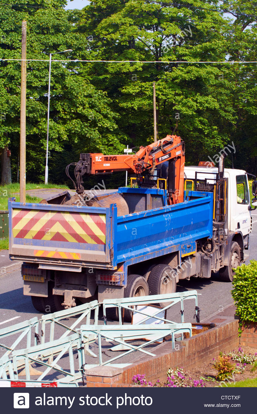 Bucket Hoist High Resolution Stock Photography and Images Alamy