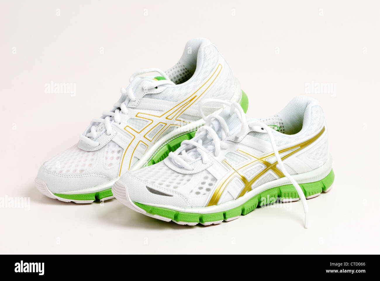 Asics shoes hi-res stock photography and images - Alamy