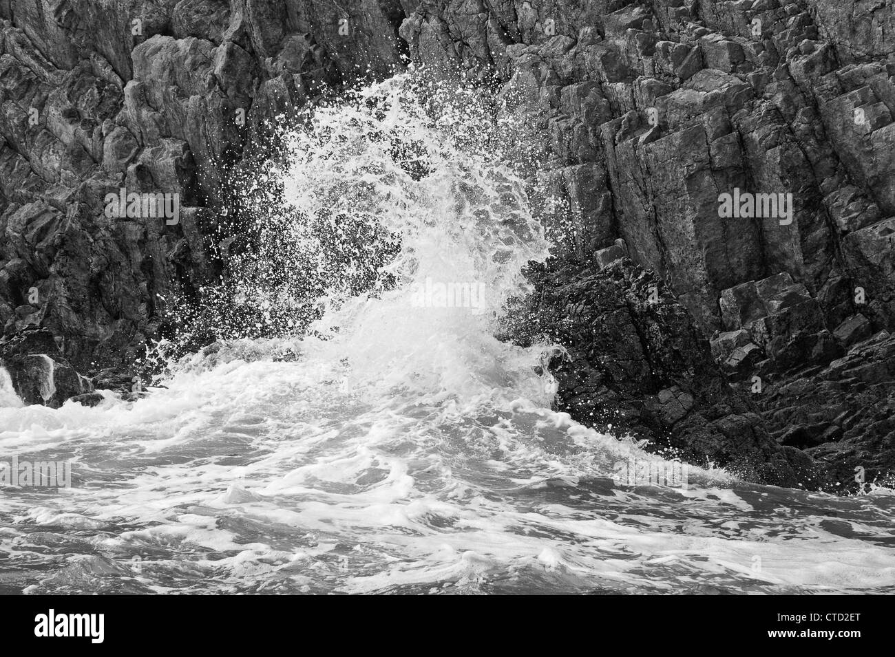 Water wave Black and White Stock Photos & Images - Alamy