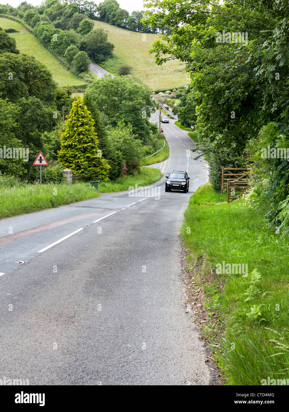 Hilly Road High Resolution Stock Photography and Images Alamy
