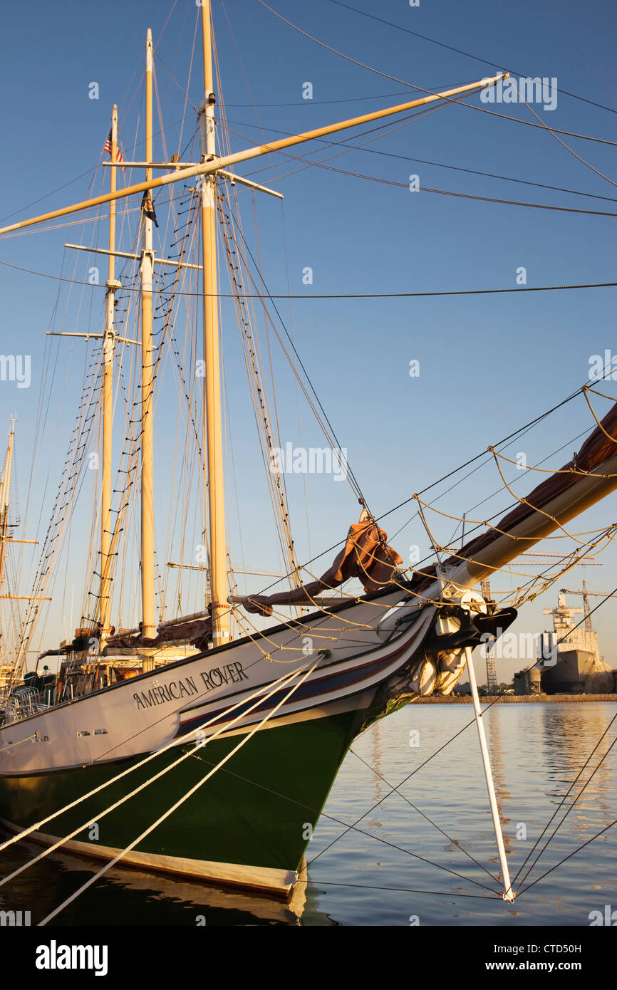 Topsail schooner hi-res stock photography and images - Alamy