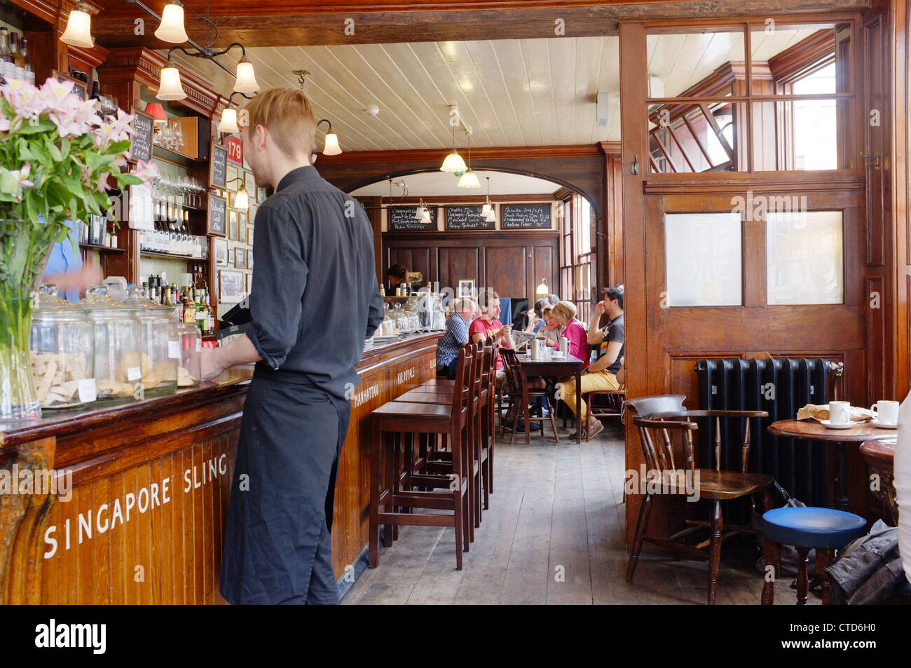 The English Restaurant - 50-52 Brushfield Street, Spitalfields, London UK Stock Photo
