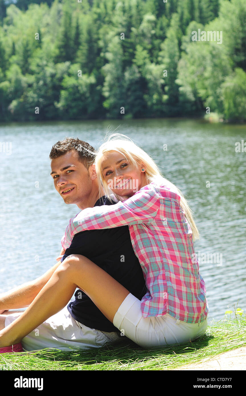 Couple bea hi-res stock photography and images - Alamy