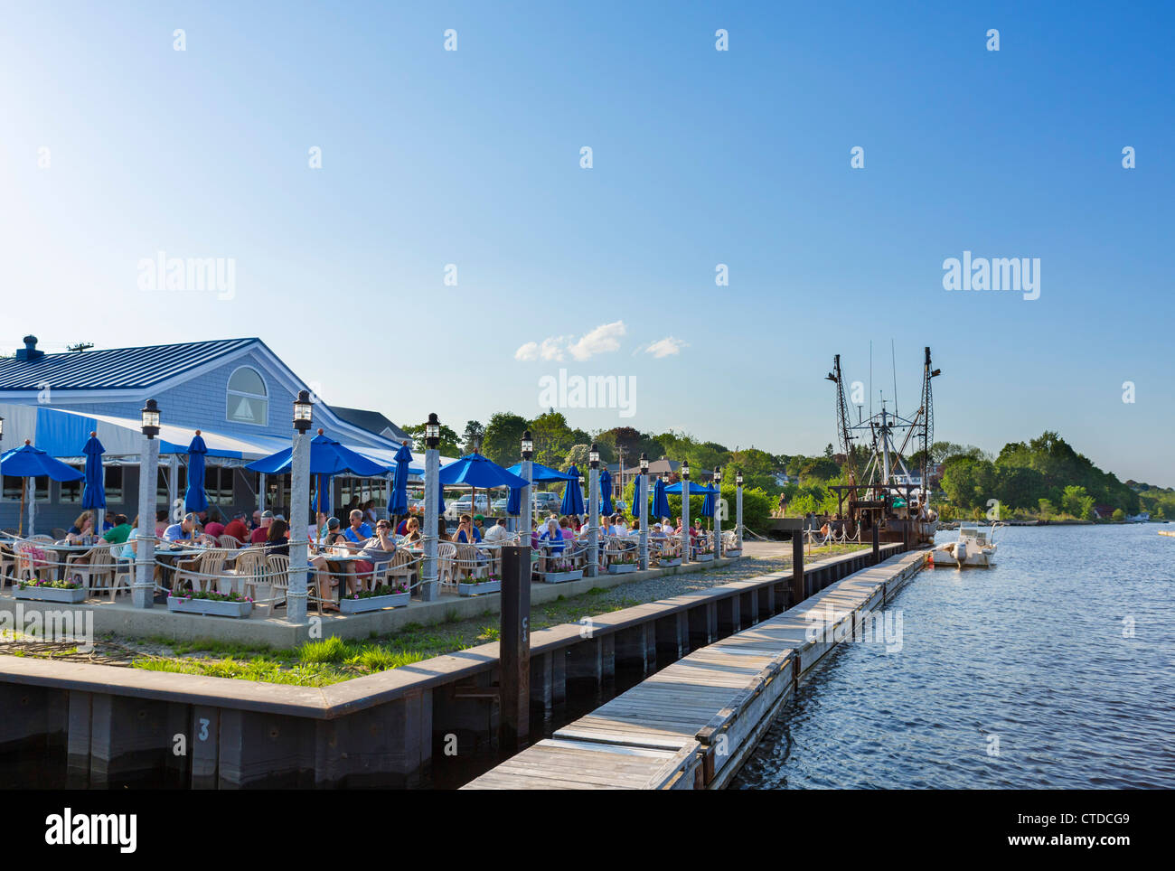 Eating in bath hires stock photography and images Alamy