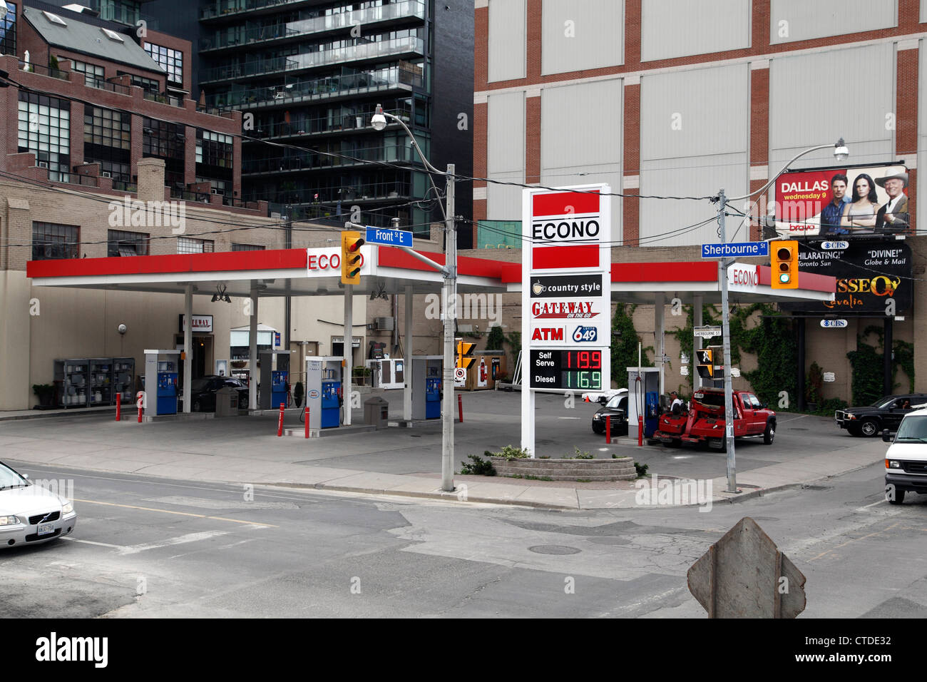 Inner City Gas Station In Downtown Toronto Canada Stock Photo Alamy