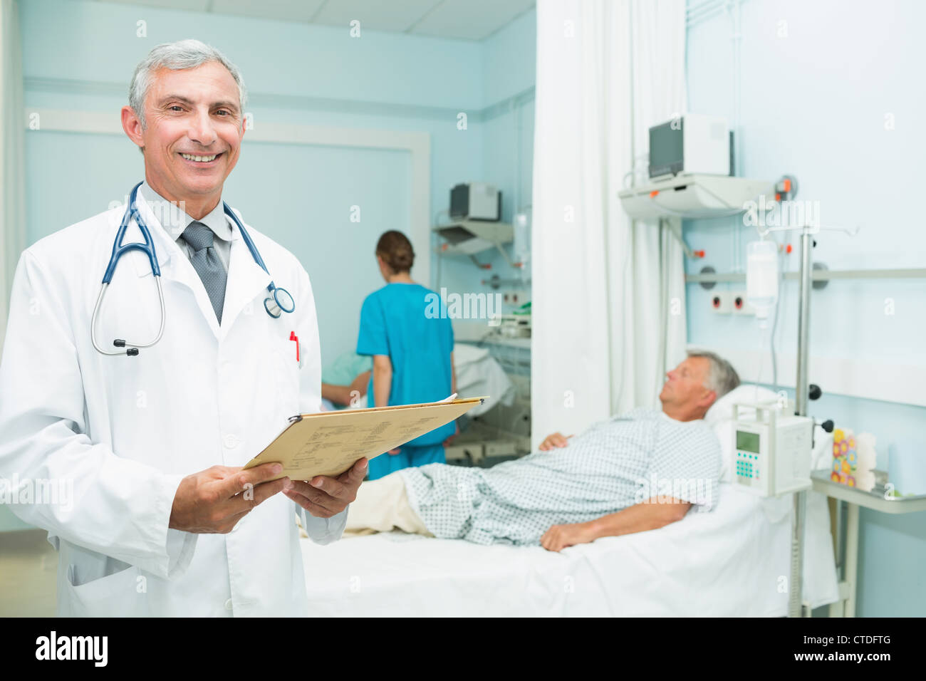 Medical bed chart hi-res stock photography and images - Alamy