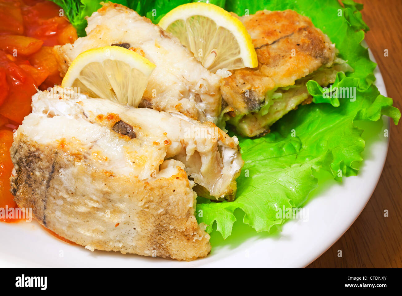 Как пожарить рыбу пикшу. Филе пикши жареной. Как пожарить рыбу пикшу. Пикша в кляре на сковороде. Пикша жареная на сковороде.