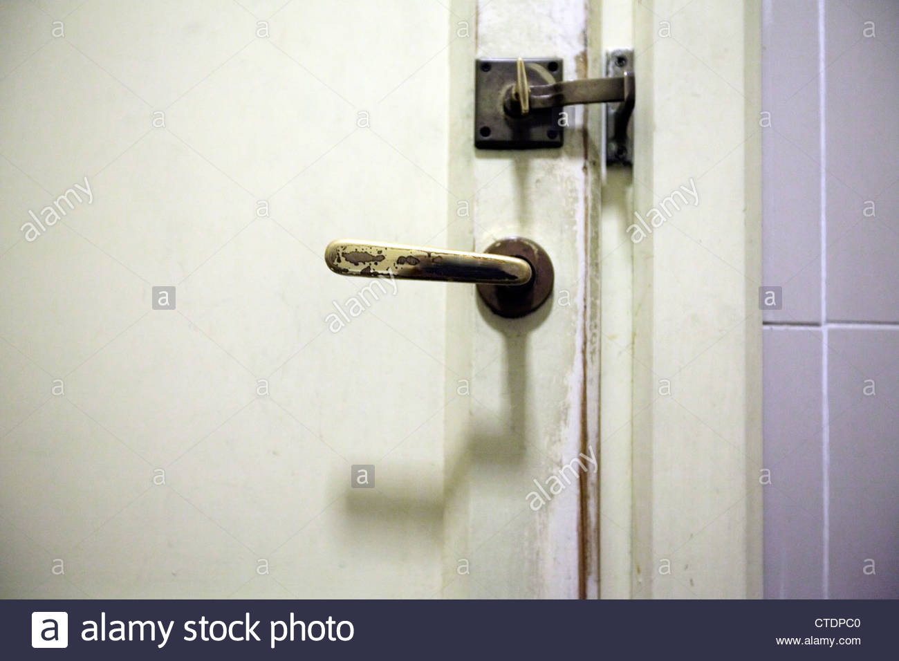 Occupied Toilet Stock Photos & Occupied Toilet Stock Images Alamy
