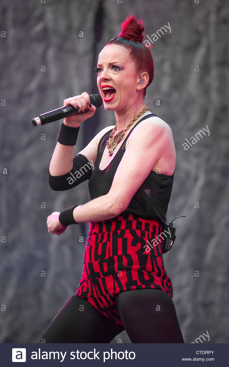 Shirley Manson High Resolution Stock Photography and Images - Alamy