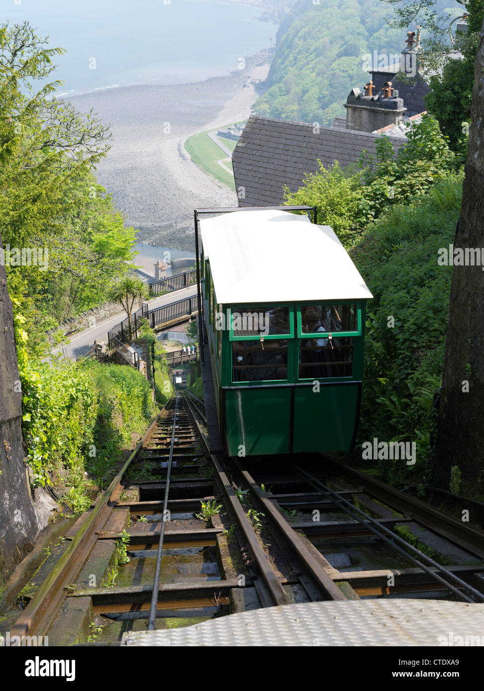dh  LYNTON DEVON Funicular carriage cliff lift tram Lynton and Lynmouth Cliff Railway exmoor uk Stock Photo