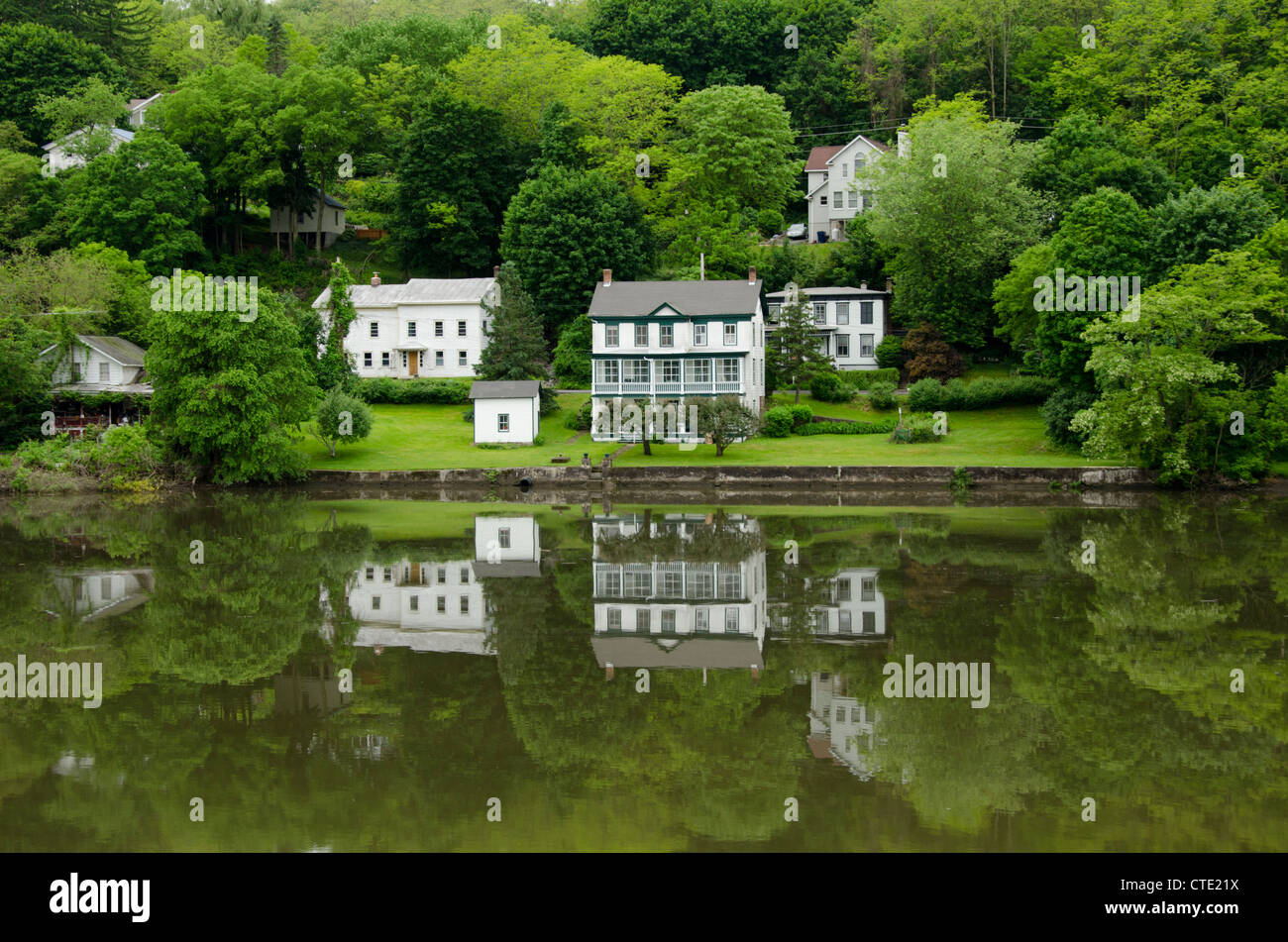 Albany hudson river hires stock photography and images Alamy
