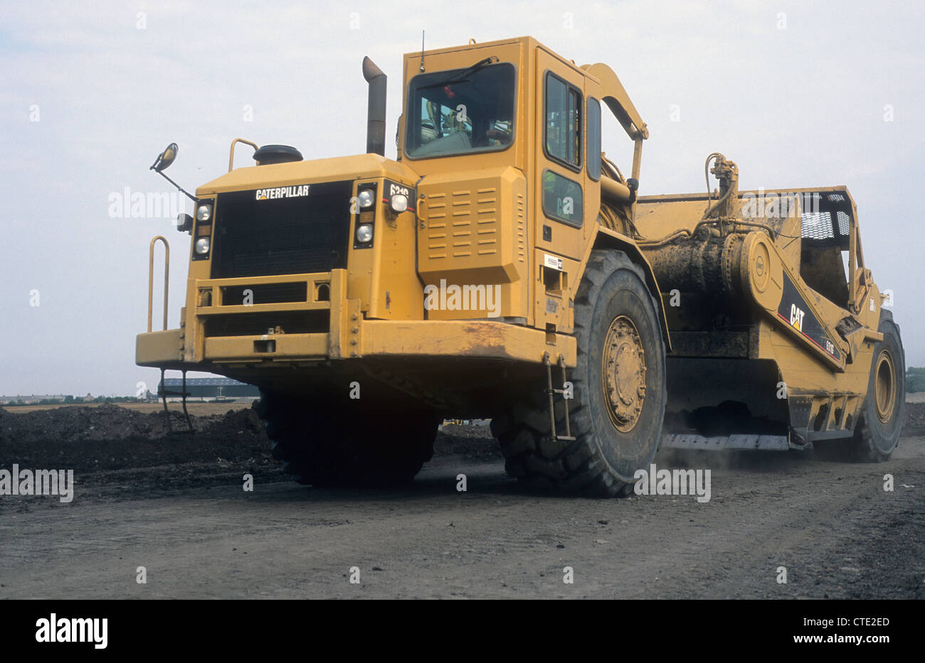 Land scraper vehicles hires stock photography and images Alamy