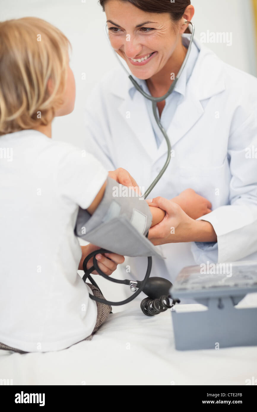 Pediatric blood pressure hi-res stock photography and images - Alamy