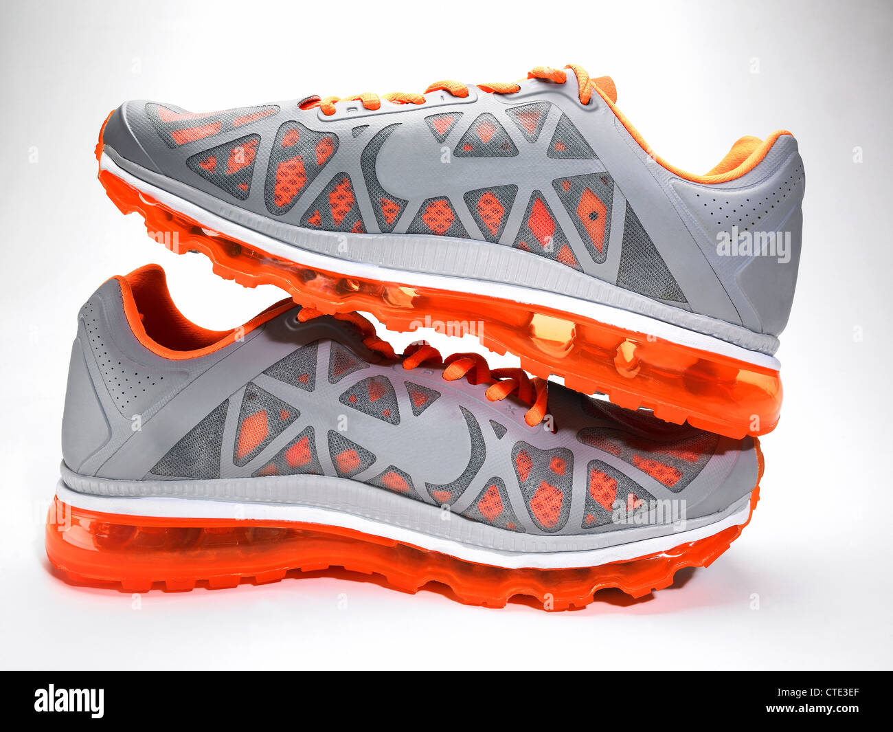 trainerendor grey