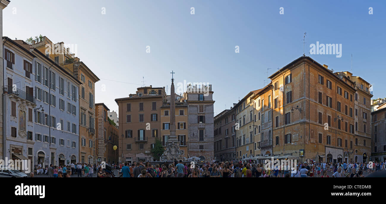 Piazza della Rotunda near Pantheon, Rome Stock Photo - Alamy