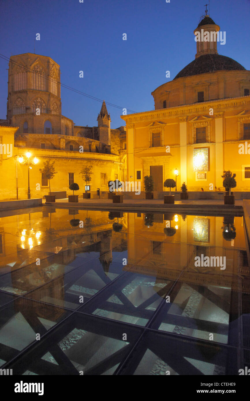 Valencia plaza de la almoina hires stock photography and images Alamy Valencia plaza de la almoina hires stock photography and images Alamy