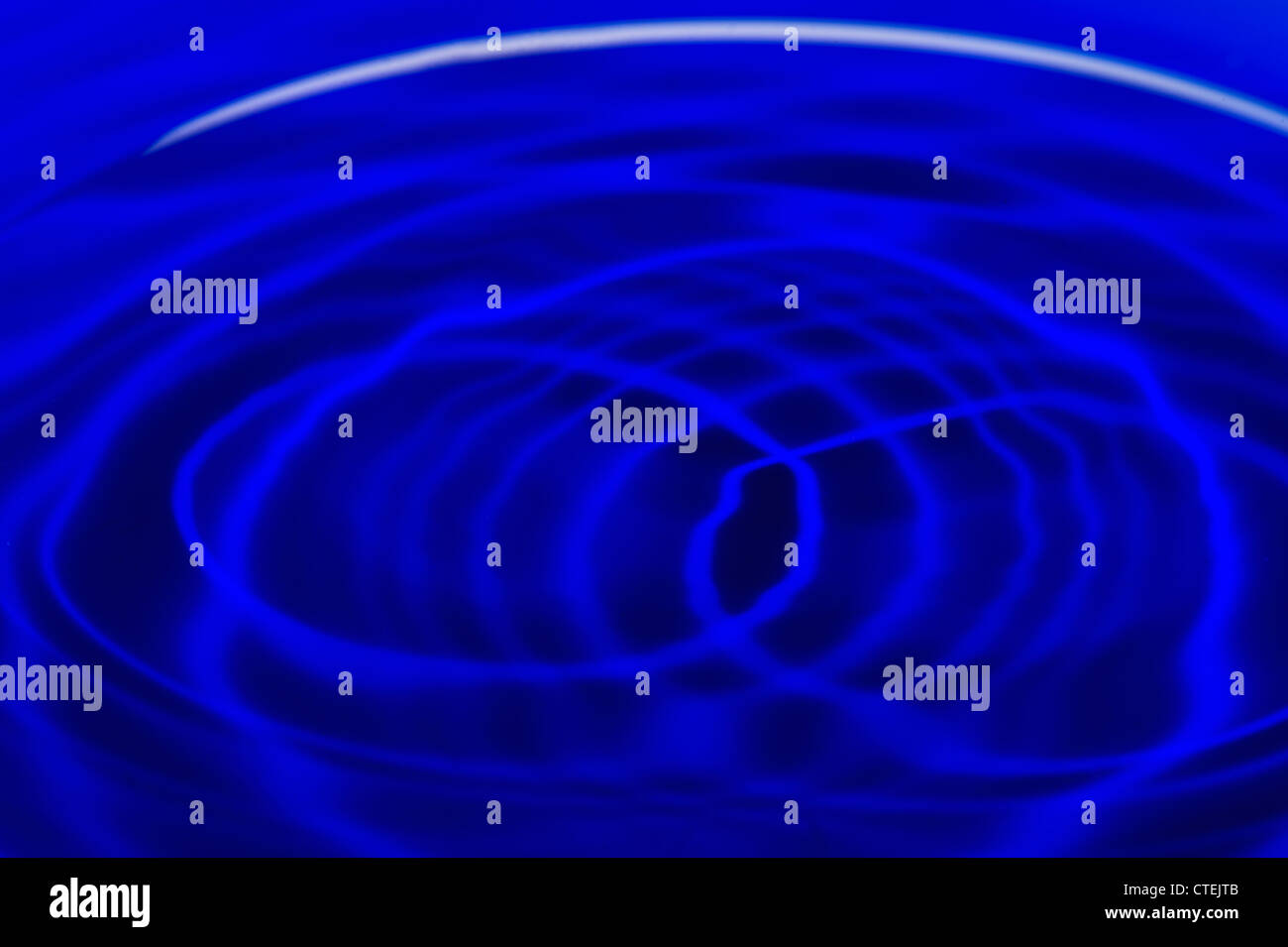 Water ripple circle detail hi-res stock photography and images - Alamy