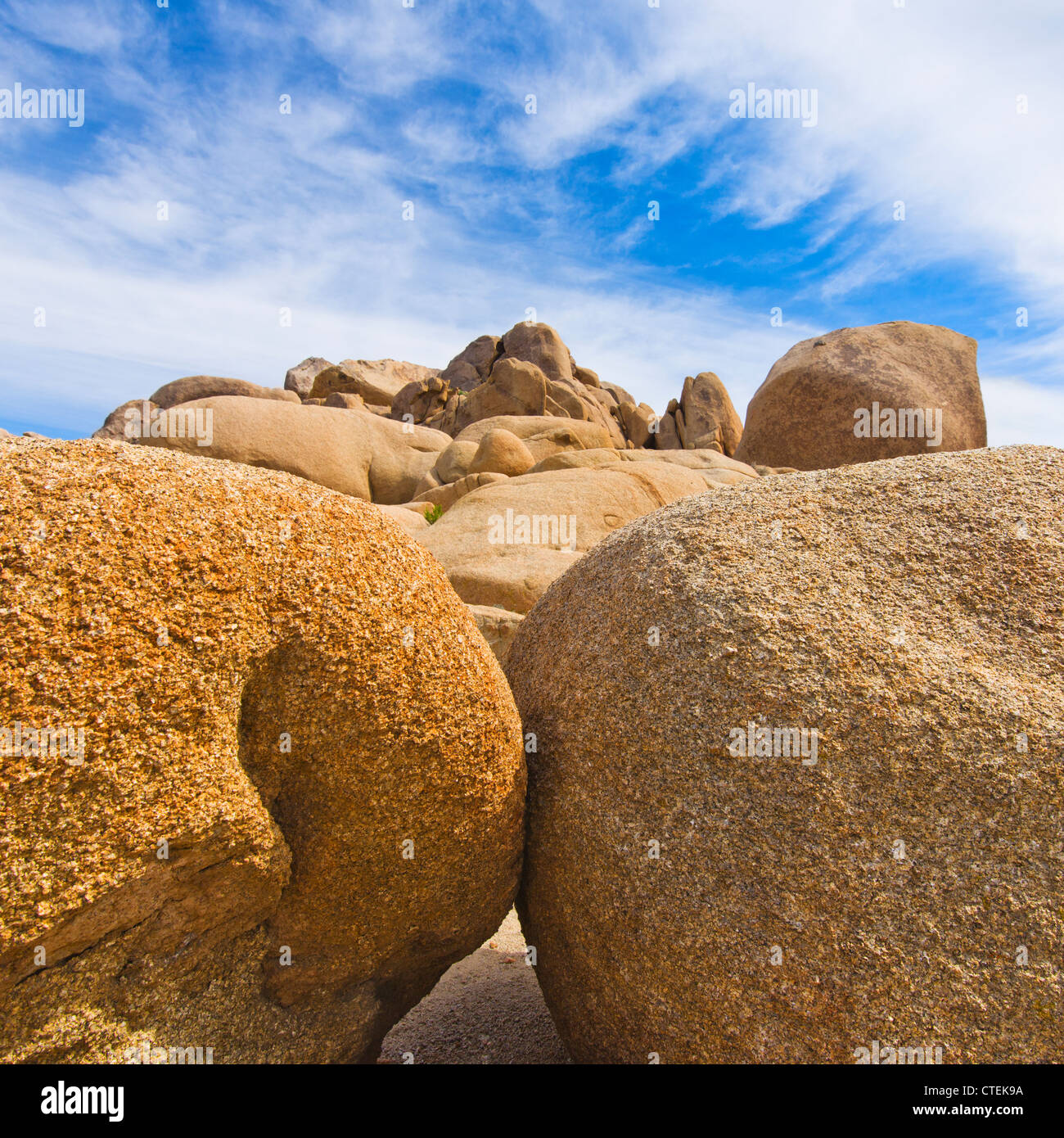 Blue sky and rock formation hi-res stock photography and images - Alamy