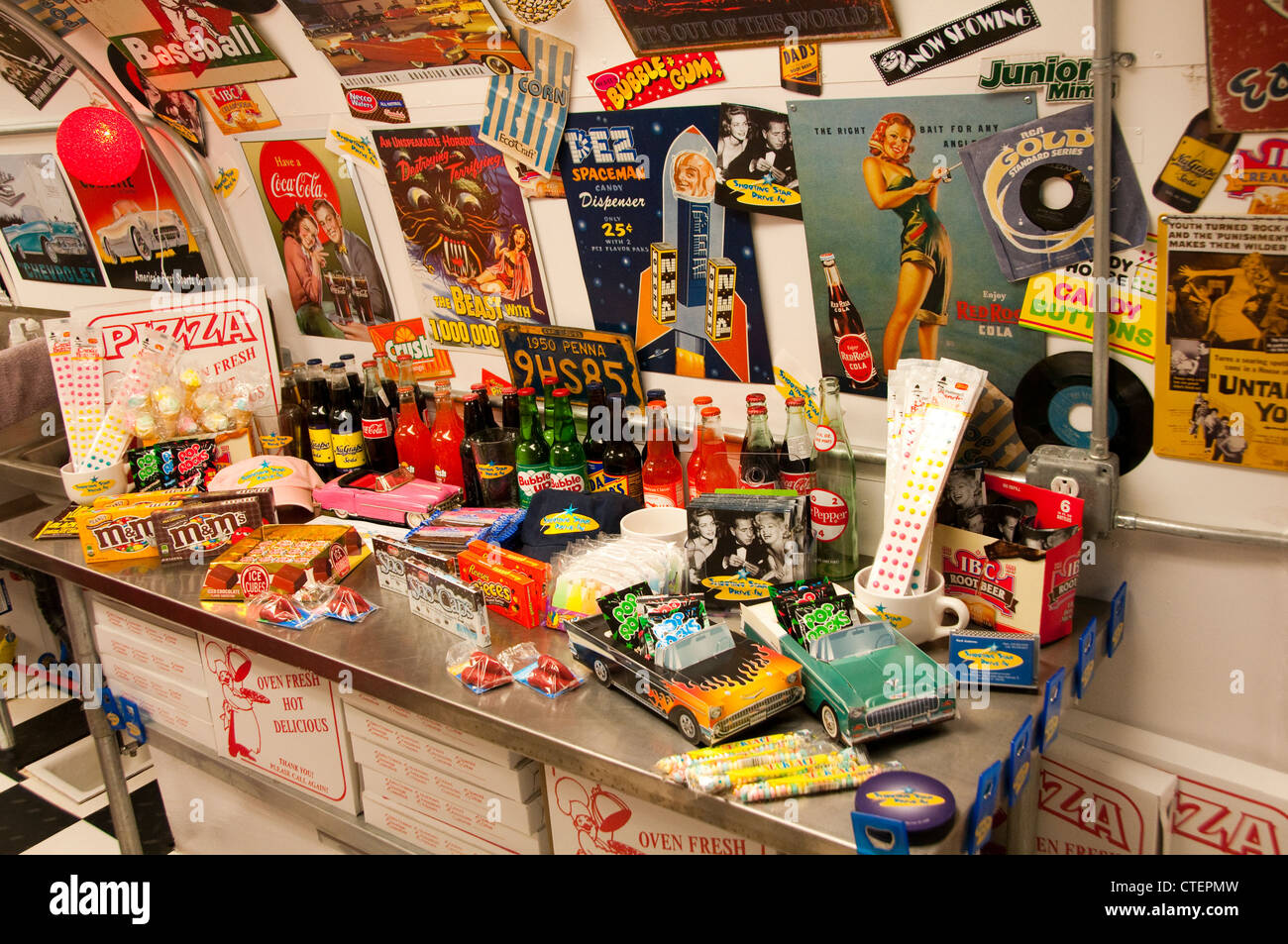 Vintage candy hi-res stock photography and images - Alamy