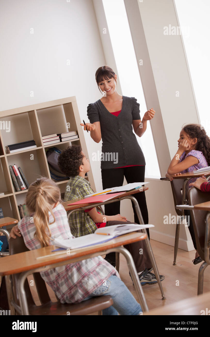 USA, California, Los Angeles, Teacher with schoolchildren (6-7,8-9 ...