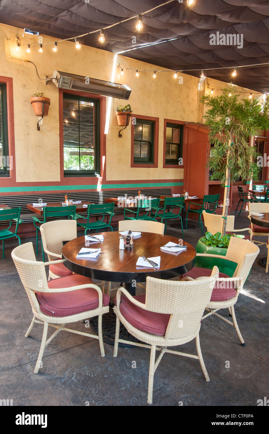 La Grande Orange restaurant outdoor patio Stock Photo Alamy