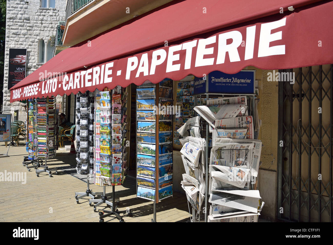 Tabac Presse High Resolution Stock Photography And Images Alamy Tabac Presse High Resolution Stock Photography And Images Alamy