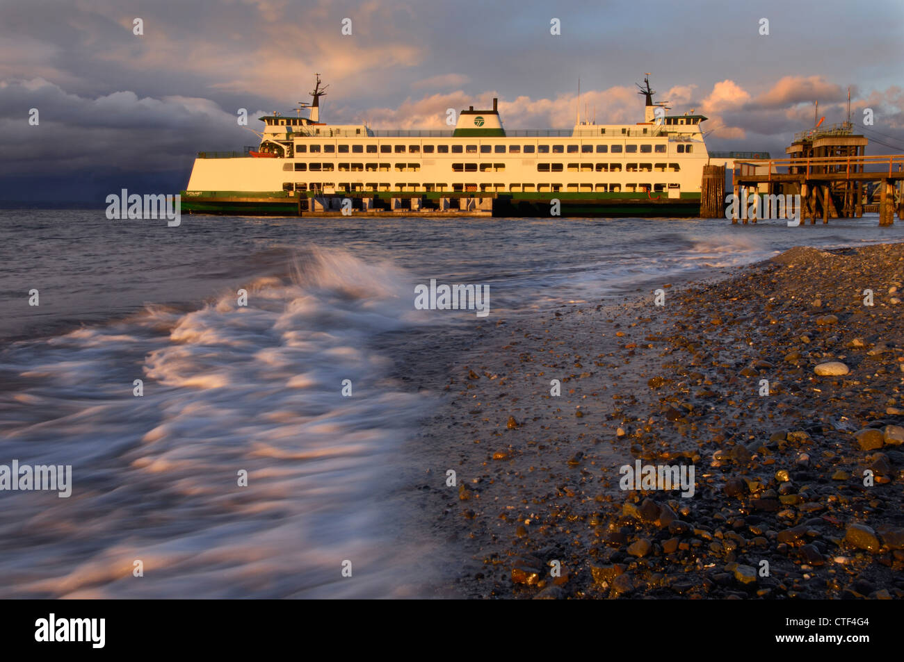 Mukilteo to Clinton Ferry docked at Mukilteo on Possession Sound in the Seattle Metro Area, Washinton, USA Stock Photo