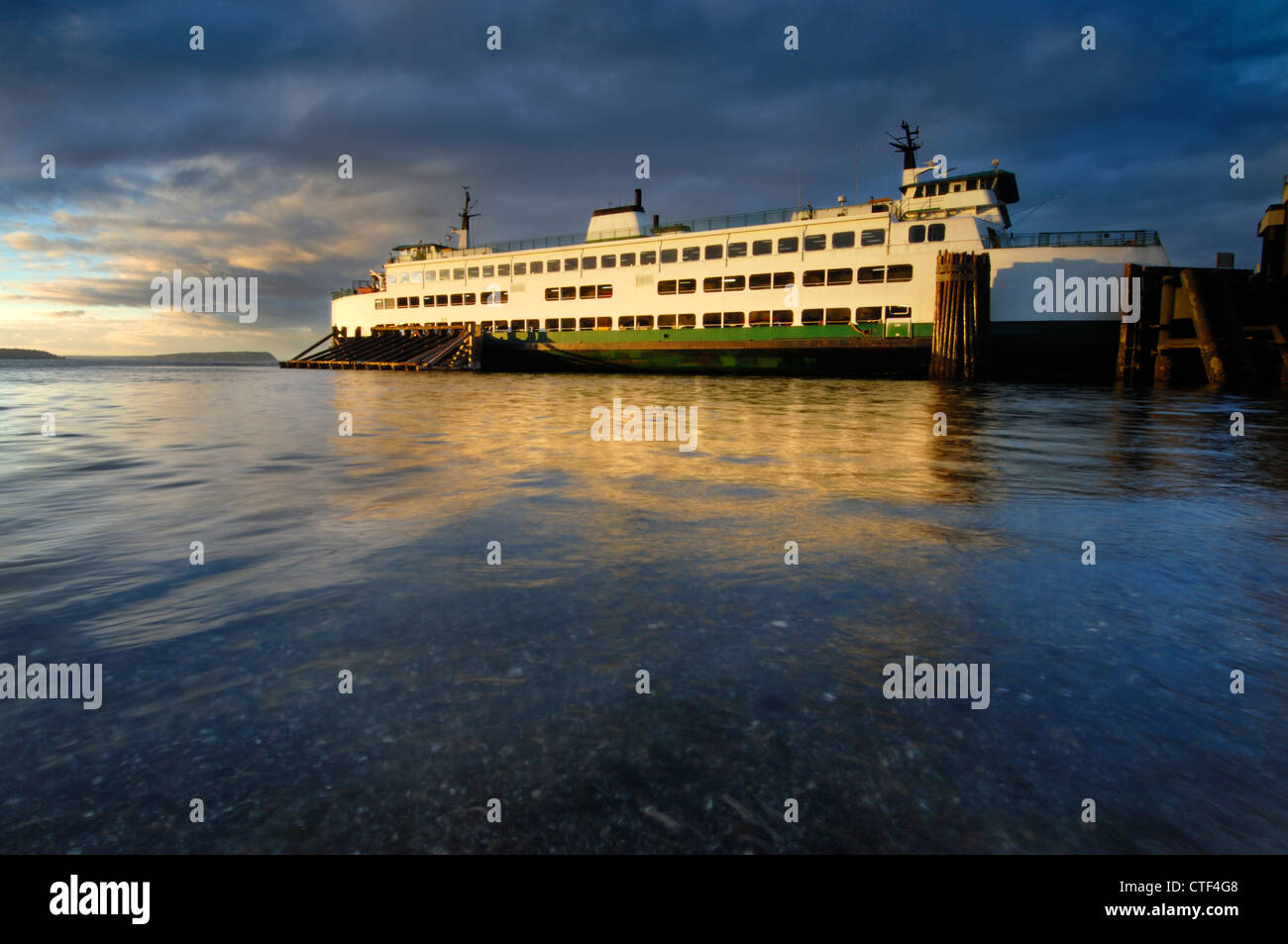 Mukilteo to Clinton Ferry docked at Mukilteo on Possession Sound in the Seattle Metro Area, Washinton, USA Stock Photo