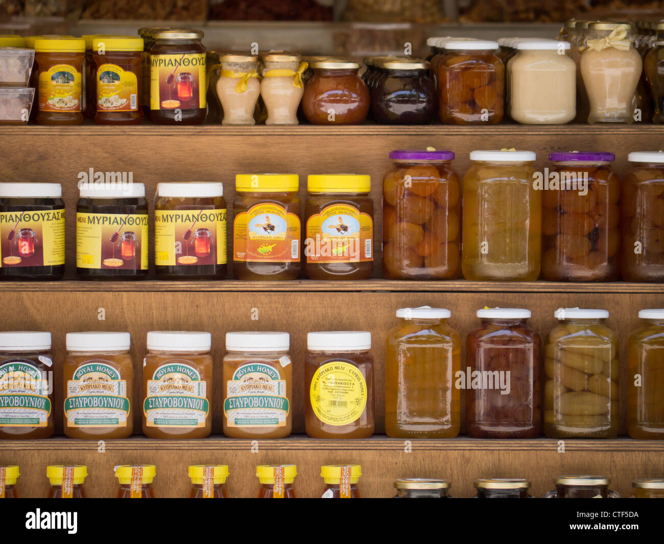 Honey pots hires stock photography and images Alamy