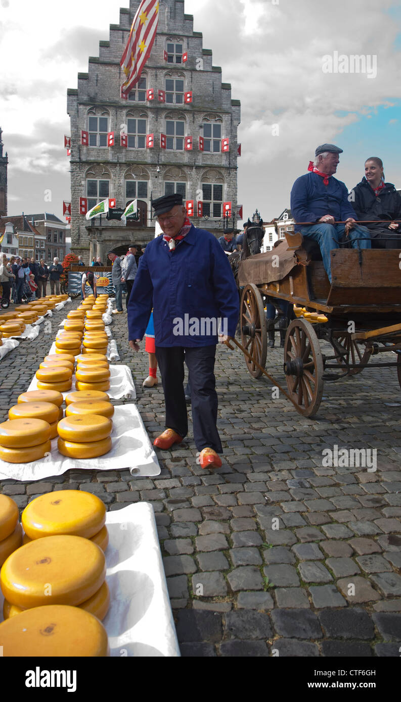 Cheese market Gouda Netherlands Stock Photo Alamy