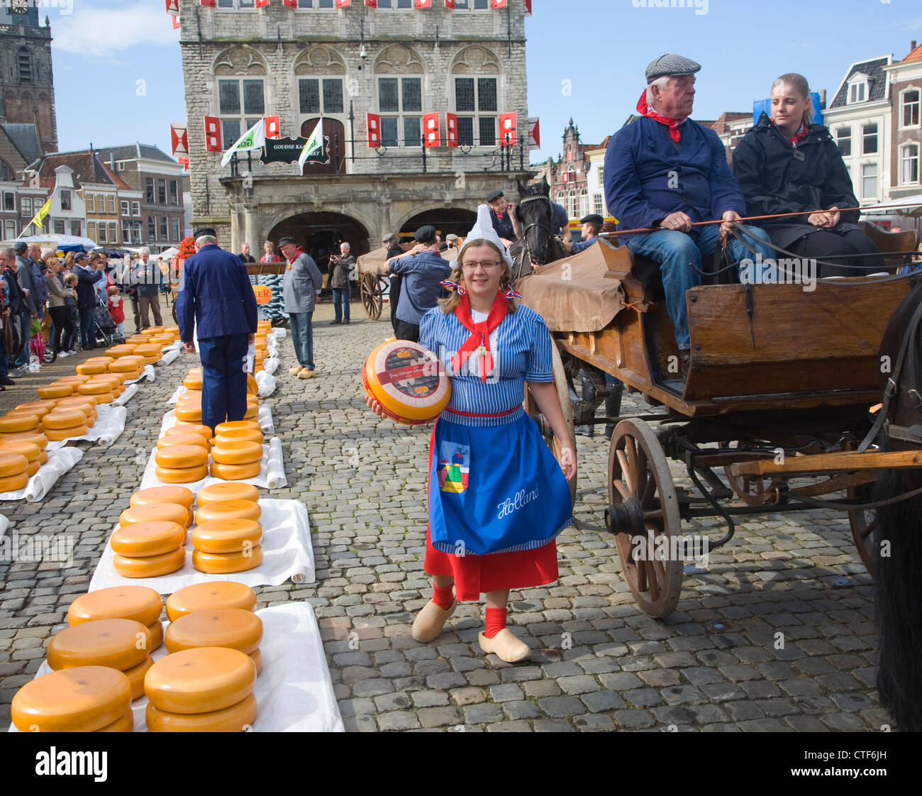 Gouda cheese market Netherlands Stock Photo Alamy