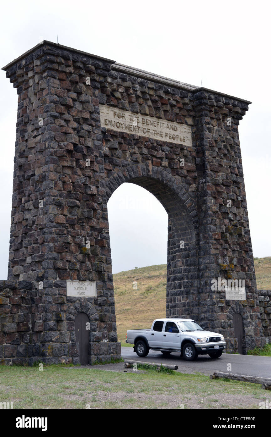The Roosevelt arch in Gardiner Montana, gateway to the Yellowstone National Park Stock Photo - Alamy
