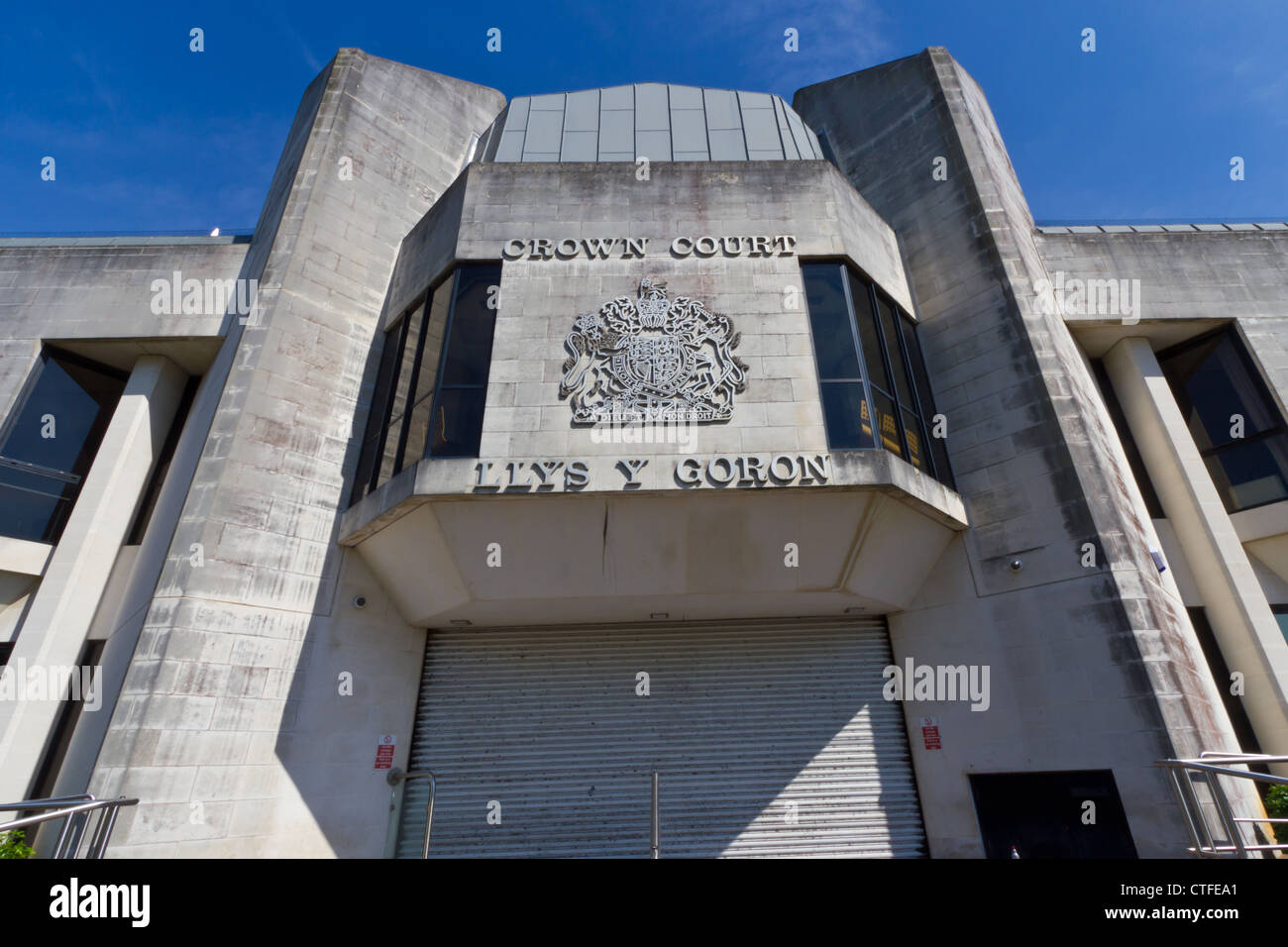Swansea Crown Court Llys Y Goron Abertawe Stock Photo Alamy