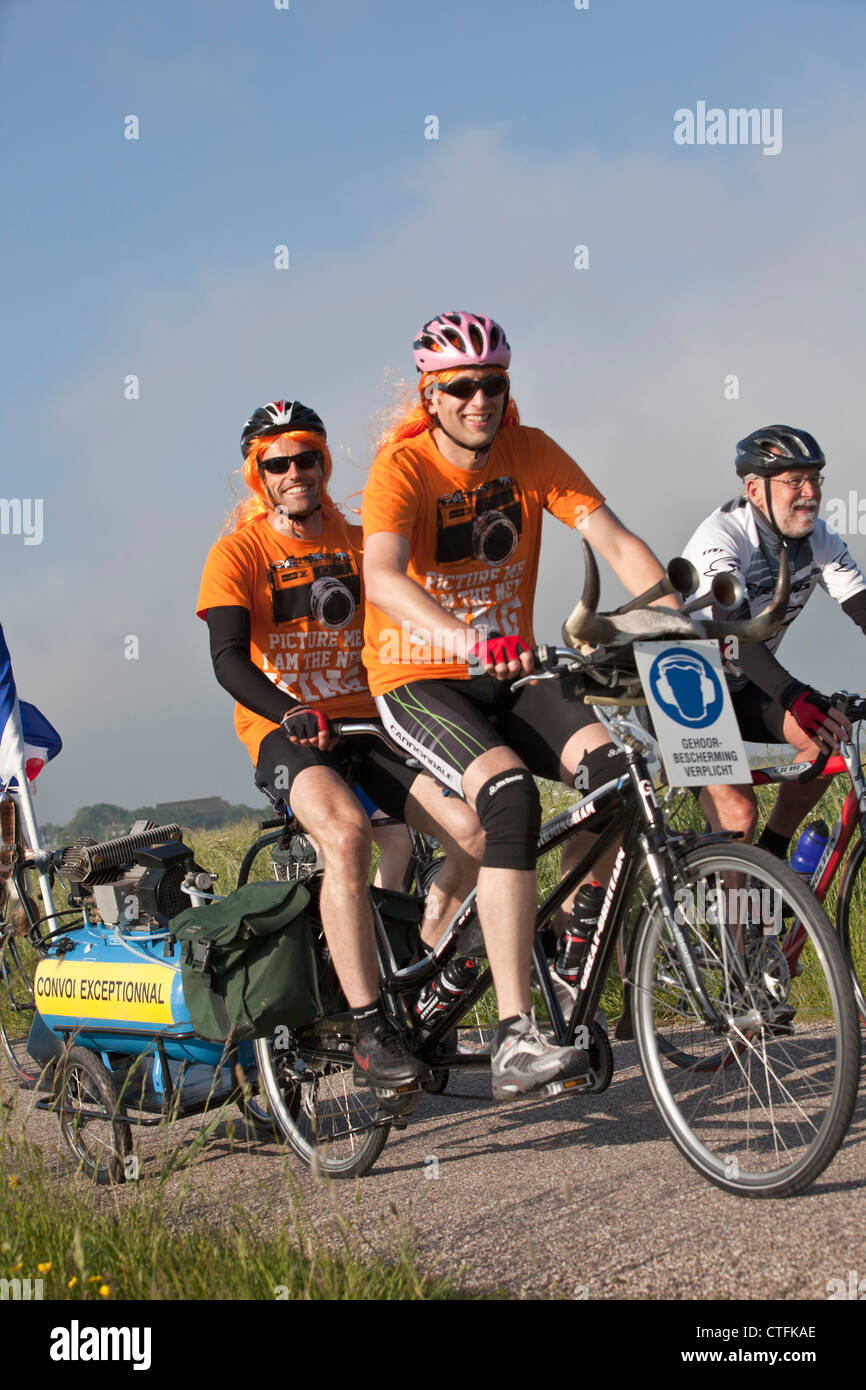 The Netherlands, Hindeloopen. Eleven Cities Cycling tour ( Dutch: Elfsteden Fietstocht). Stock Photo