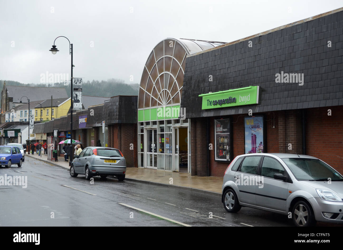 Co-op food prior to closure Tonypandy number 3172 Stock Photo