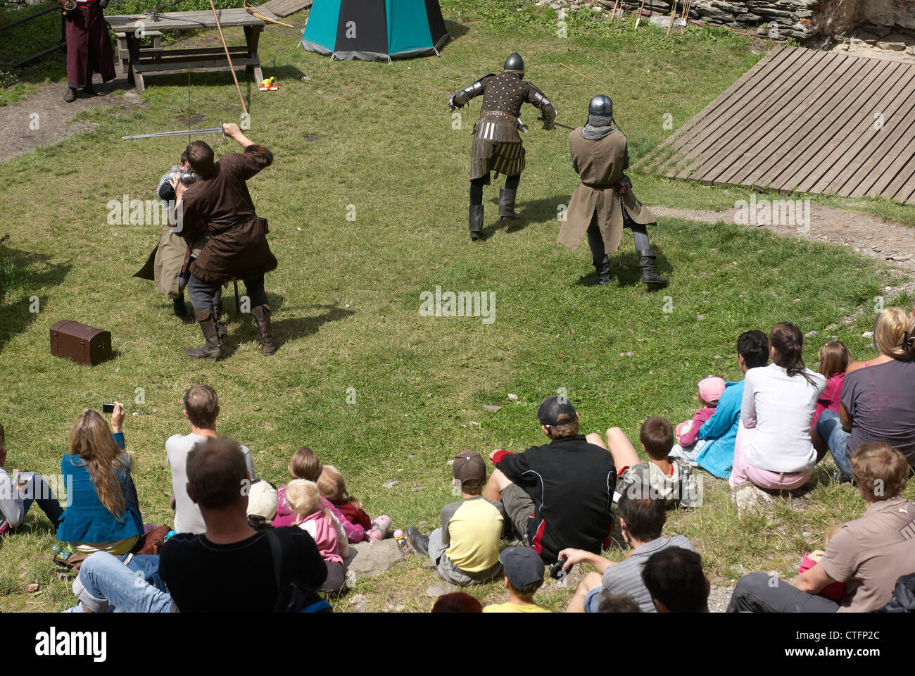 Bezdez castle, Czech republic, armored knights fighting on show Stock Photo