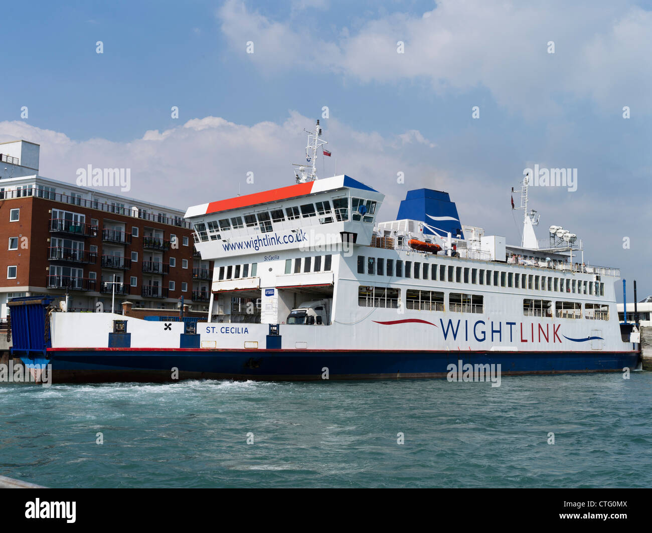 dh Old Portsmouth PORTSMOUTH HAMPSHIRE Wightlink ferry boat St Cecilia alongside quay Portsmouth harbour uk port passenger car terminal Stock Photo