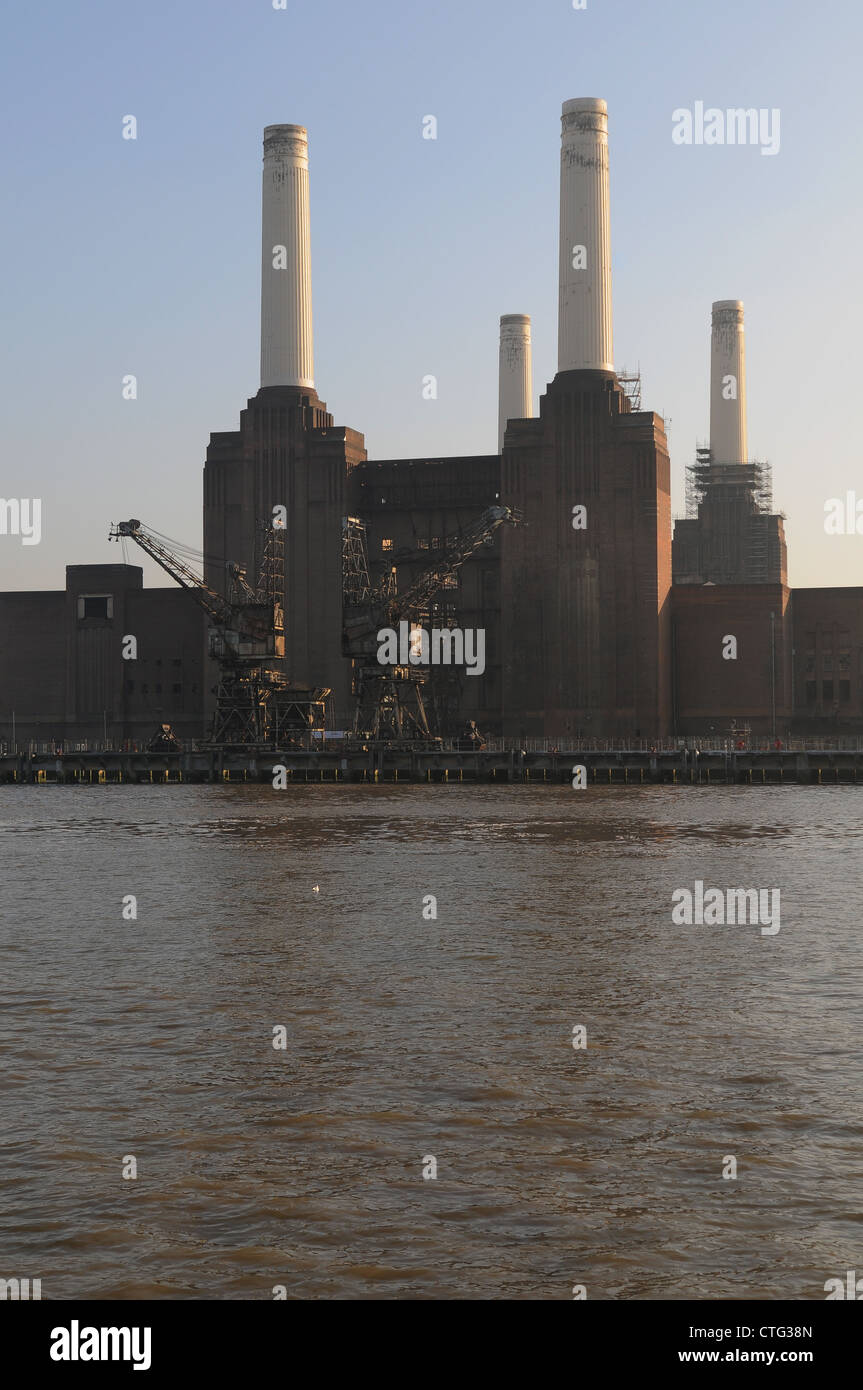 Battersea Power Station, the fourtower listed London landmark that ceased generating