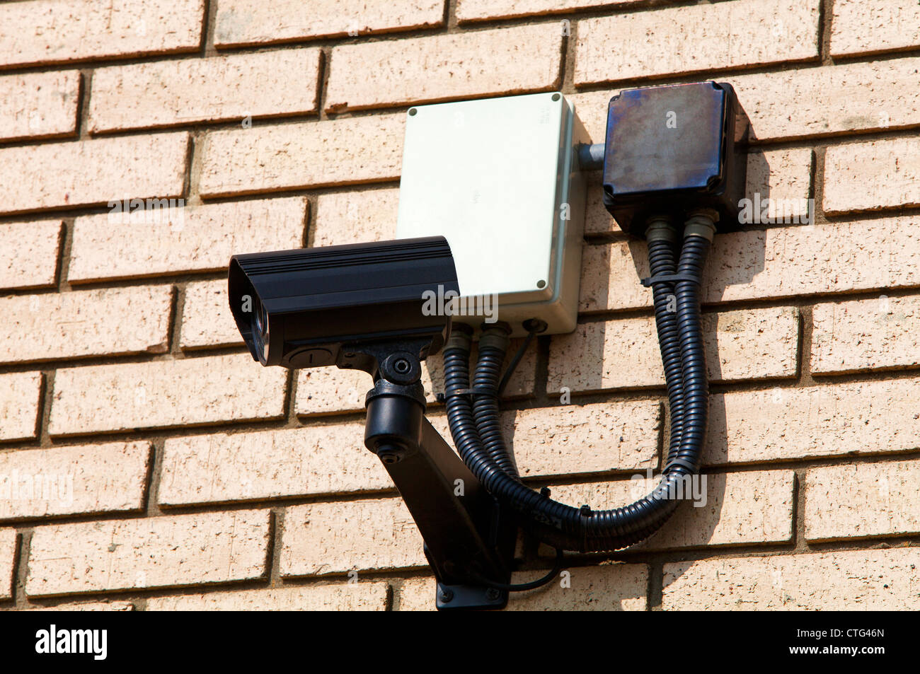 Hikvision Vs CP Plus Which Is Better? A1 Security Cameras, 48 OFF