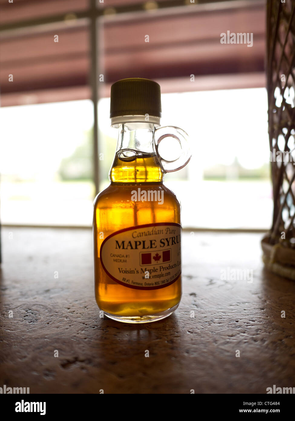 small maple syrup bottle Stock Photo Alamy