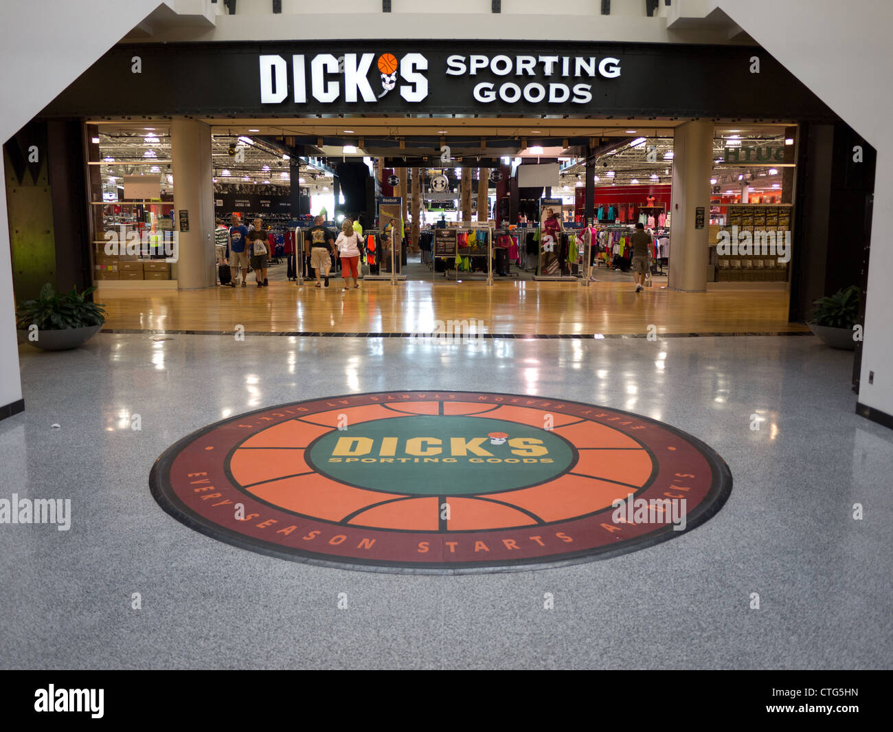 dicks sporting goods retail store entrance logo Stock Photo