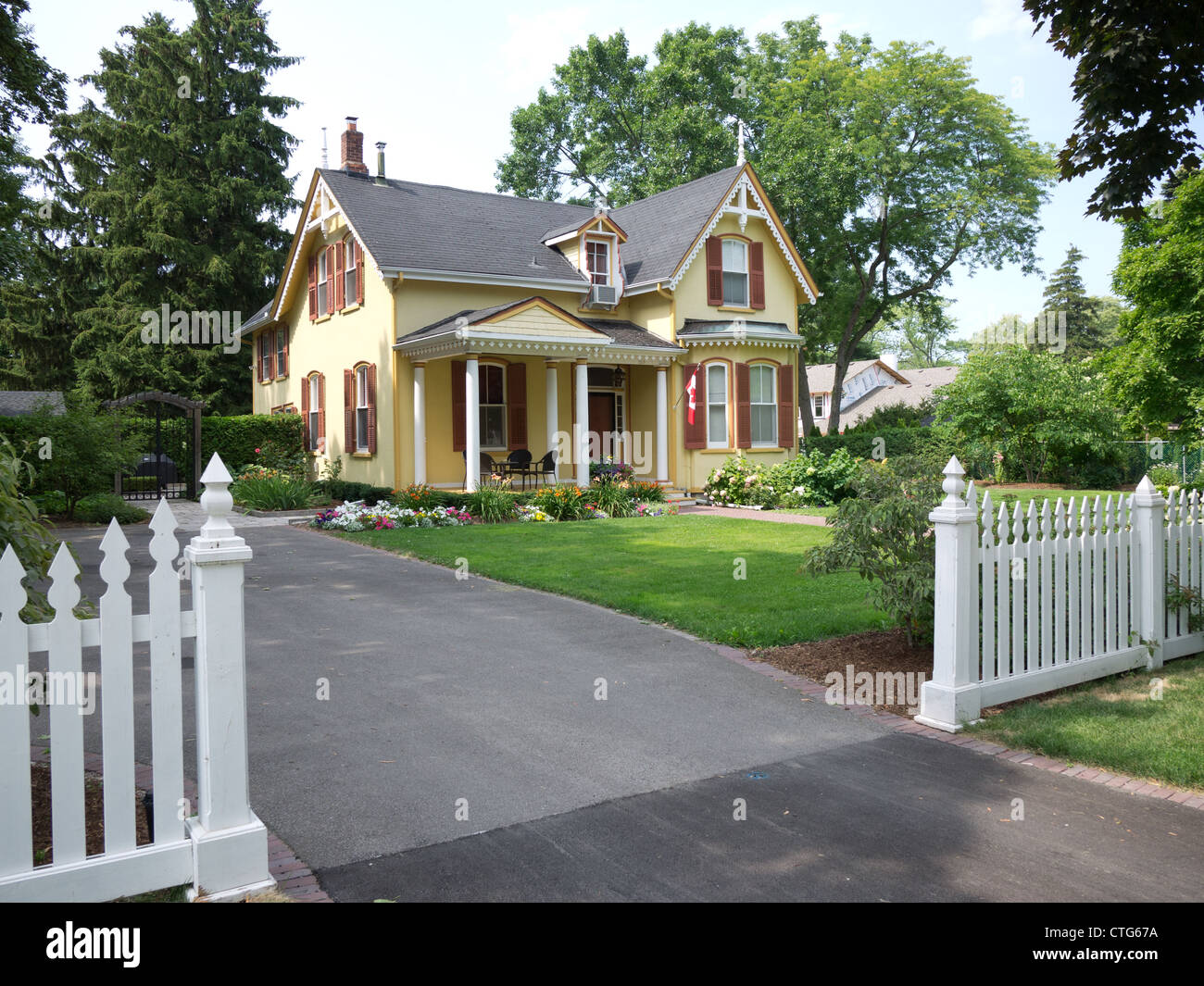 Victorian style house home front yard Stock Photo Alamy
