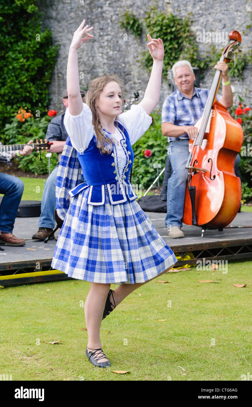 Teenage girl Scottish dancer Stock Photo