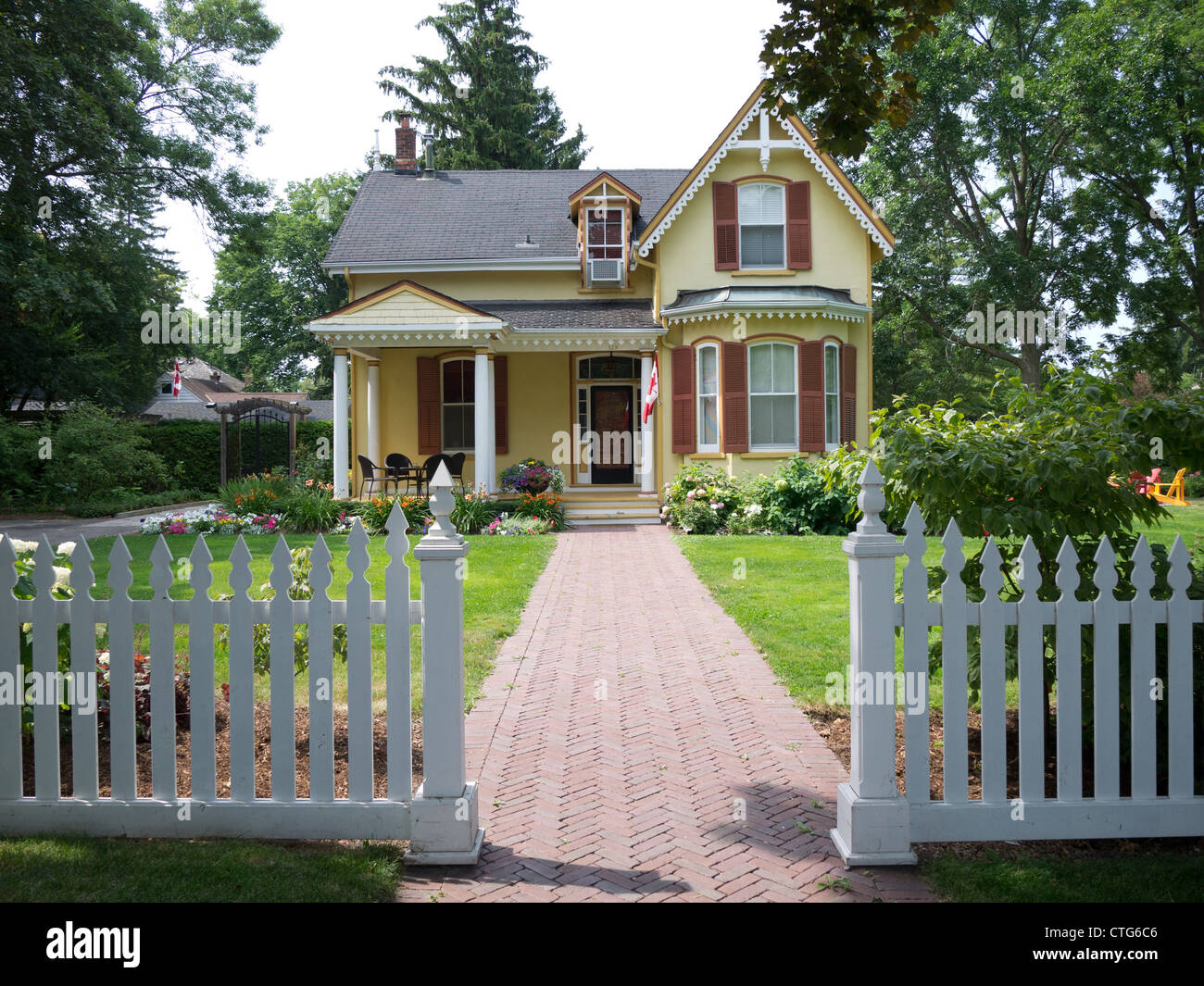 Victorian Style House High Resolution Stock Photography and Images Alamy