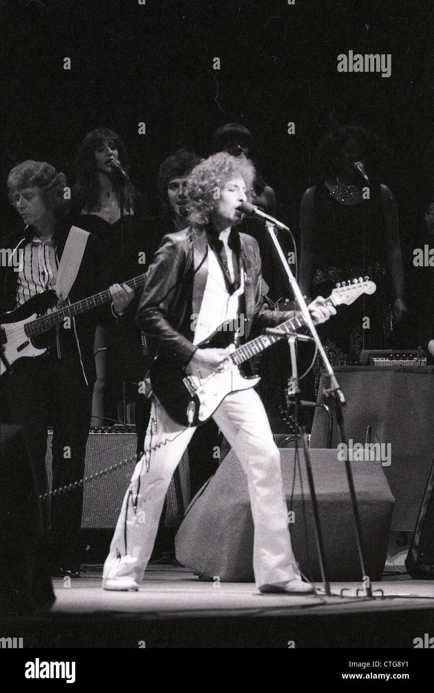 009424 - Bob Dylan in concert at Earls Court, London in June 1978 Stock Photo