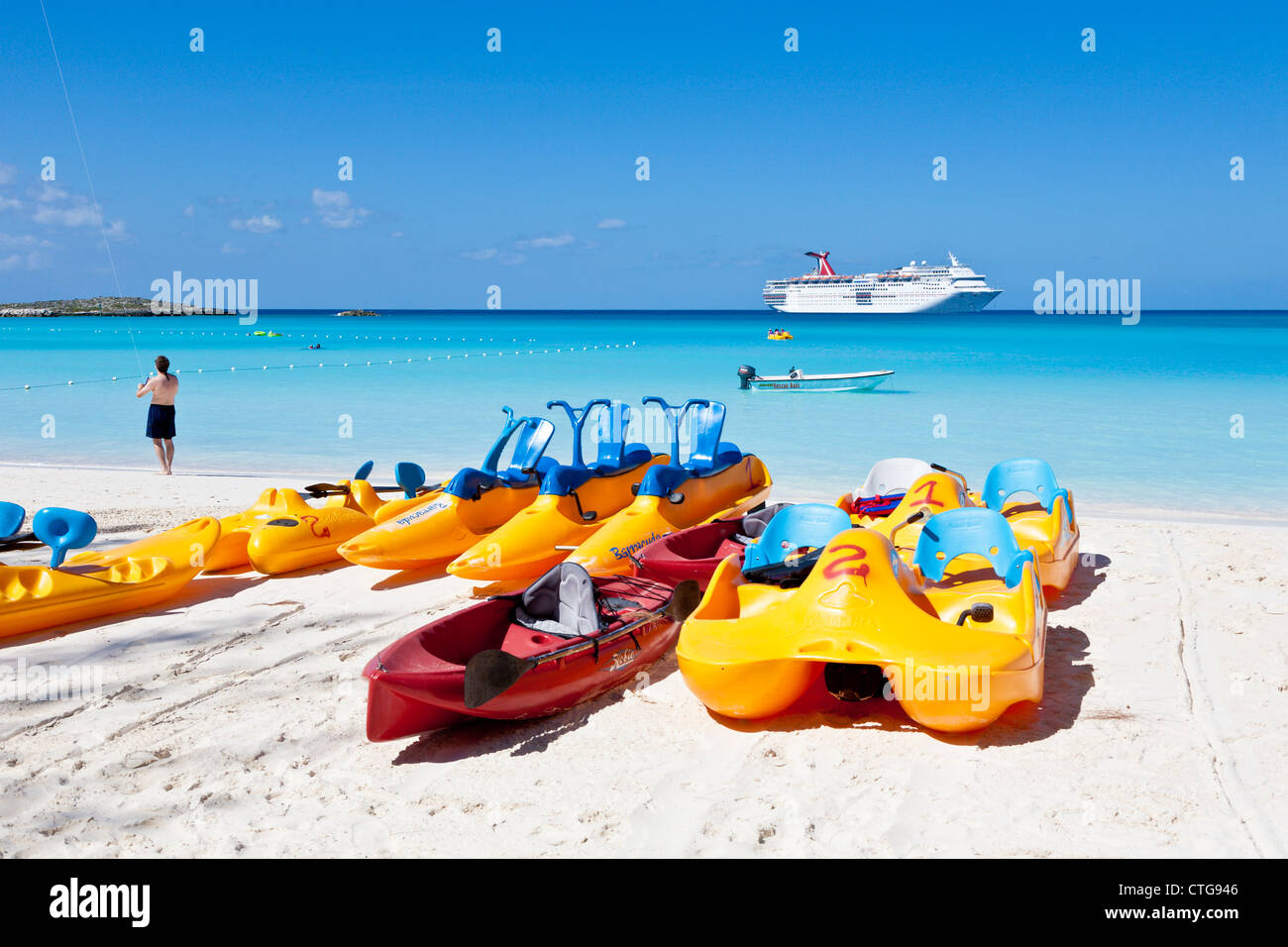 Half Moon Cay Hi Res Stock Photography And Images Alamy Half Moon Cay Hi Res Stock Photography And Images Alamy